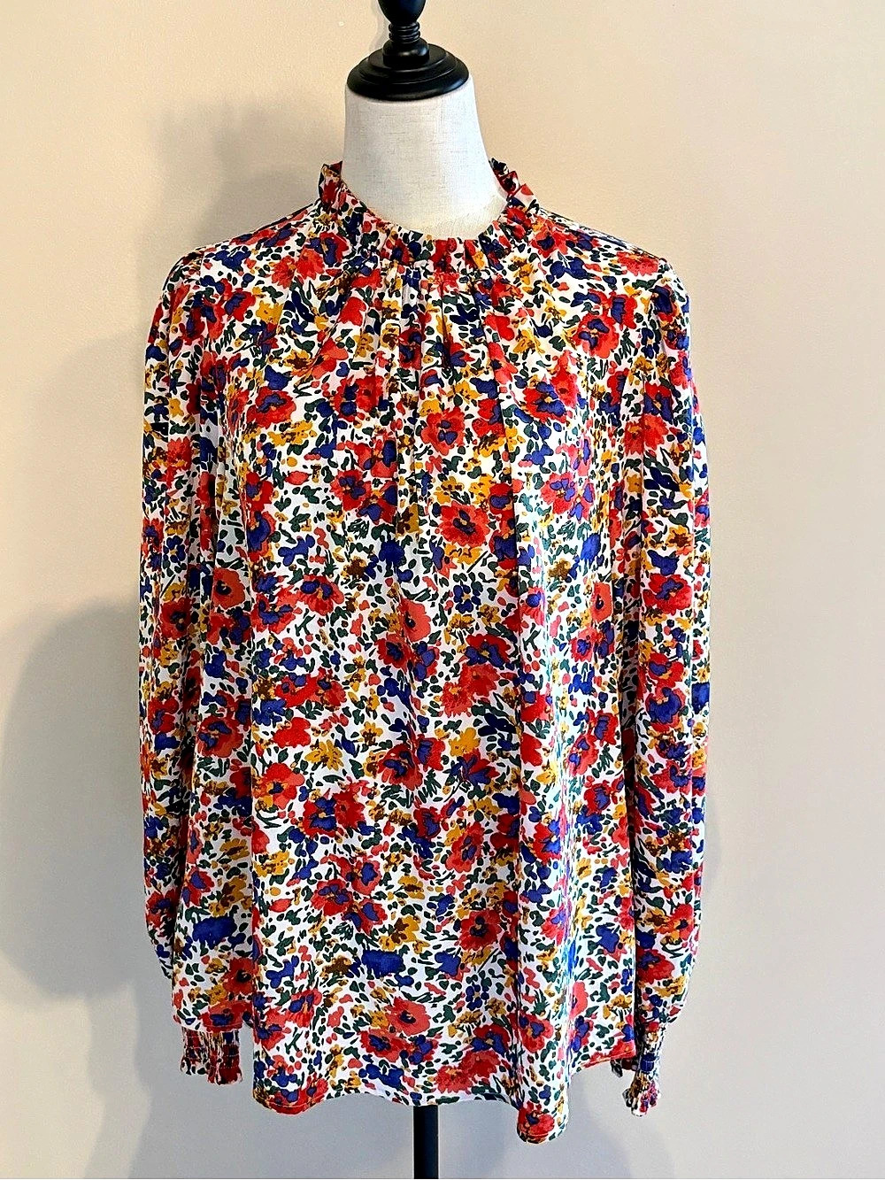 Jodifl Floral Blouse with Cinched Neck/Sleeves in Red/White/Yellow/Blue/Green
